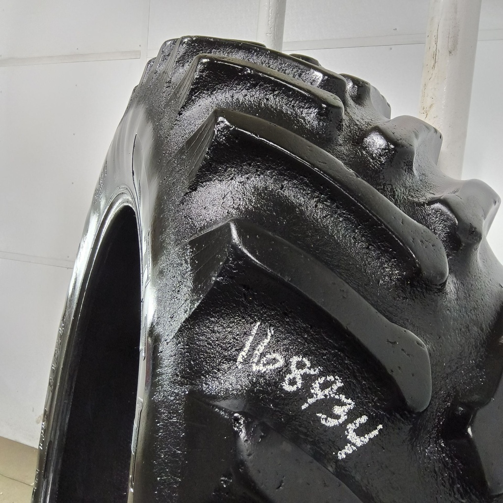 18.4R46 Titan Farm Hi Traction Lug Radial R-1 155A8 65%