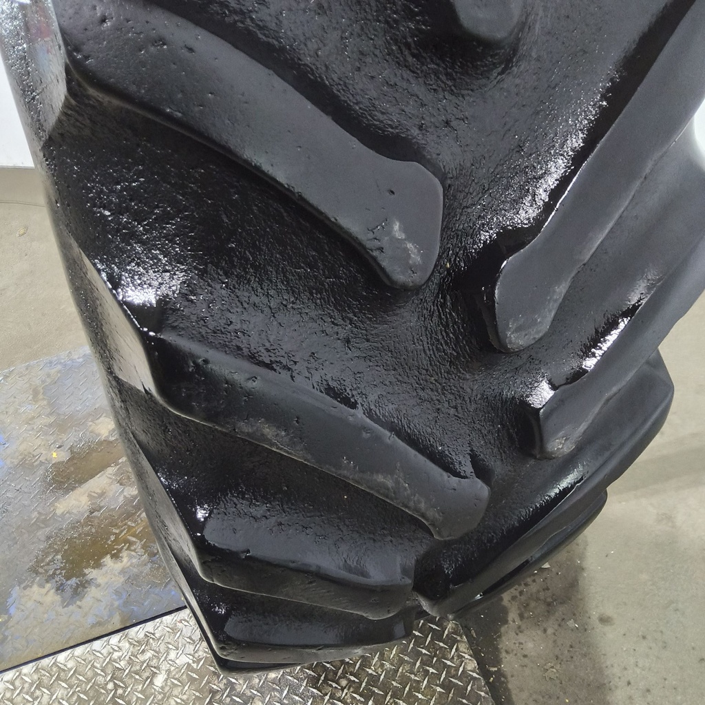 18.4R46 Titan Farm Hi Traction Lug Radial R-1 155A8 65%