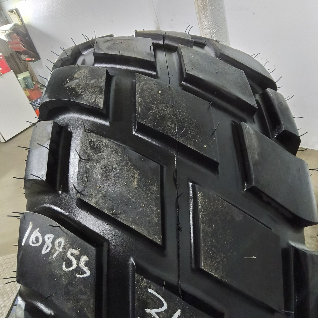 21.5L-16.1SL American Farmer (STA) Turf Traction R-3 C (6 Ply), 99%