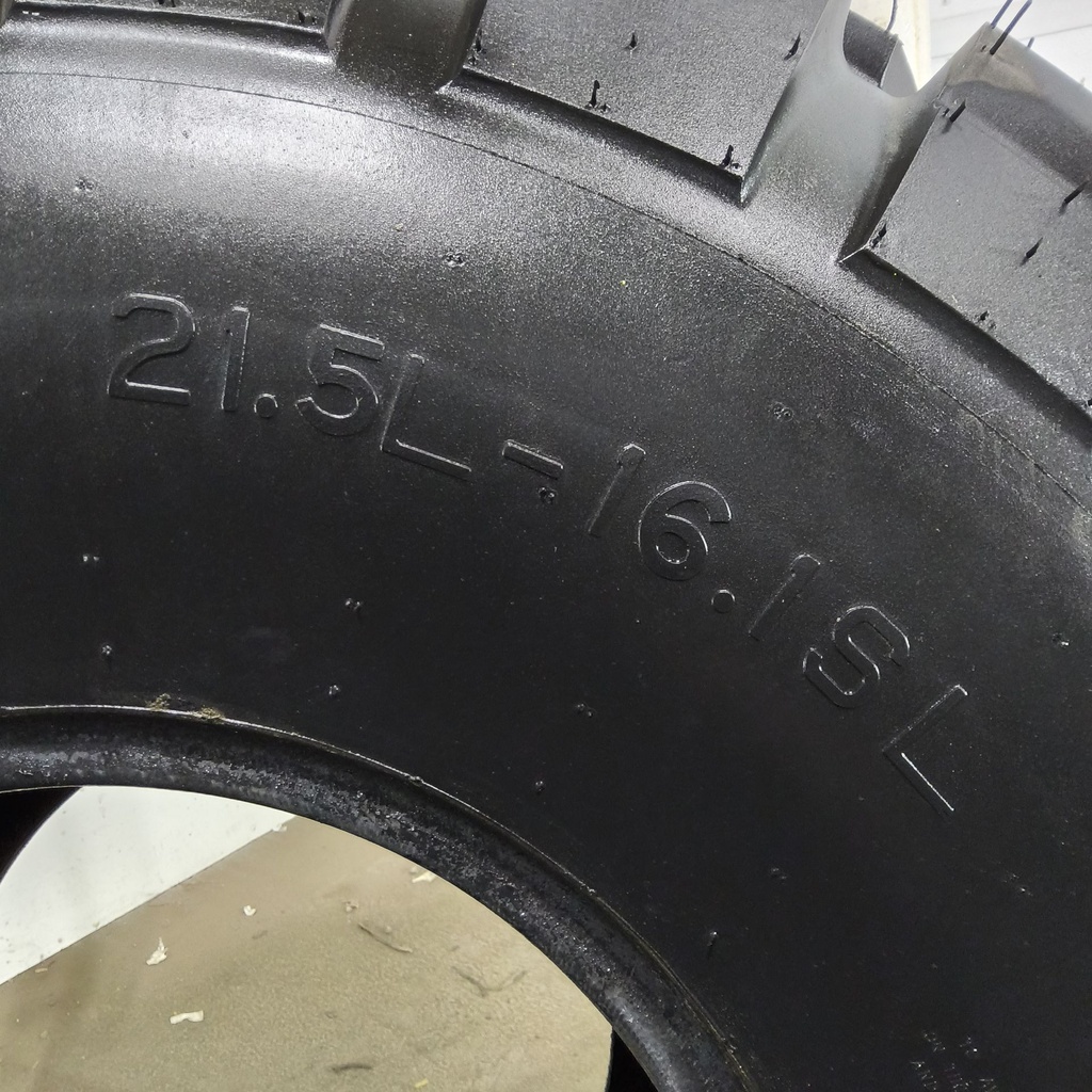 21.5L-16.1SL American Farmer (STA) Turf Traction R-3 C (6 Ply), 99%