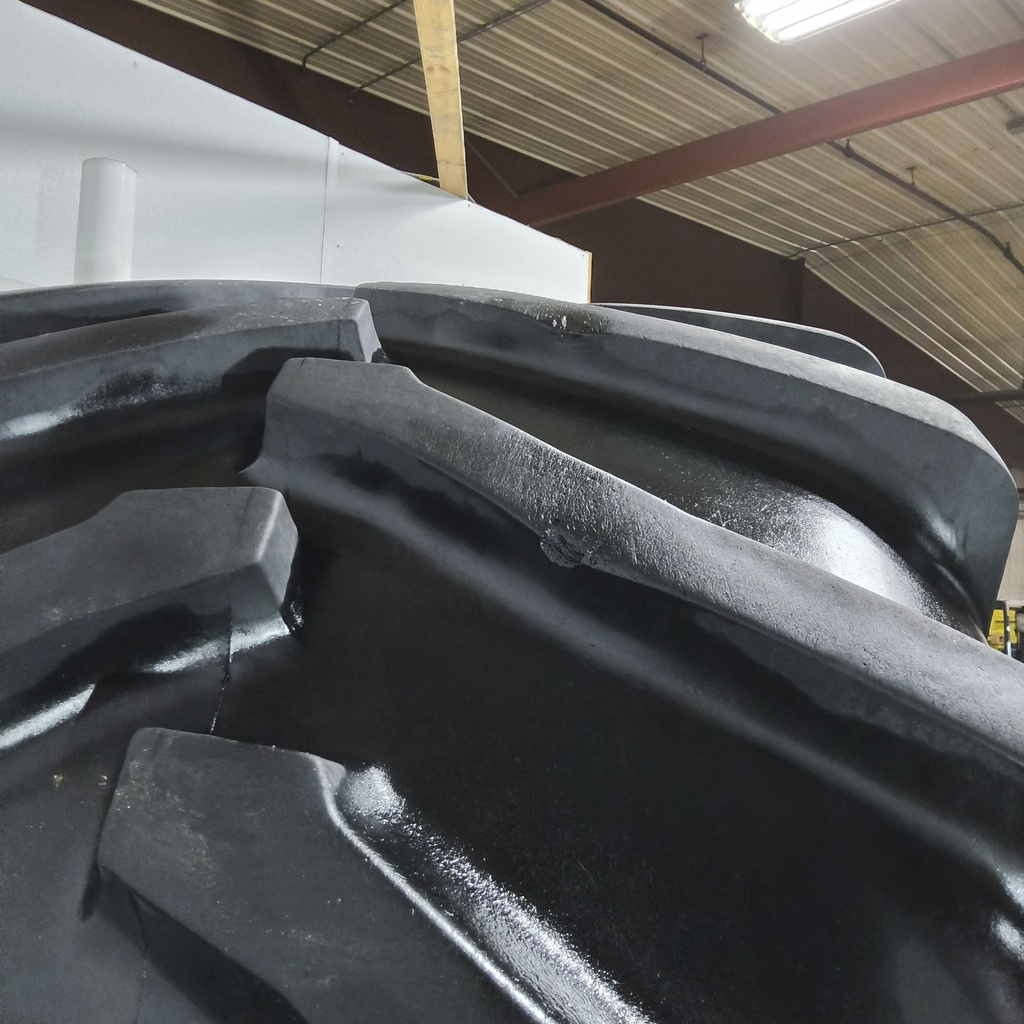 LSW1100/45R46 Goodyear Farm DT930 R-1W 195D 90%