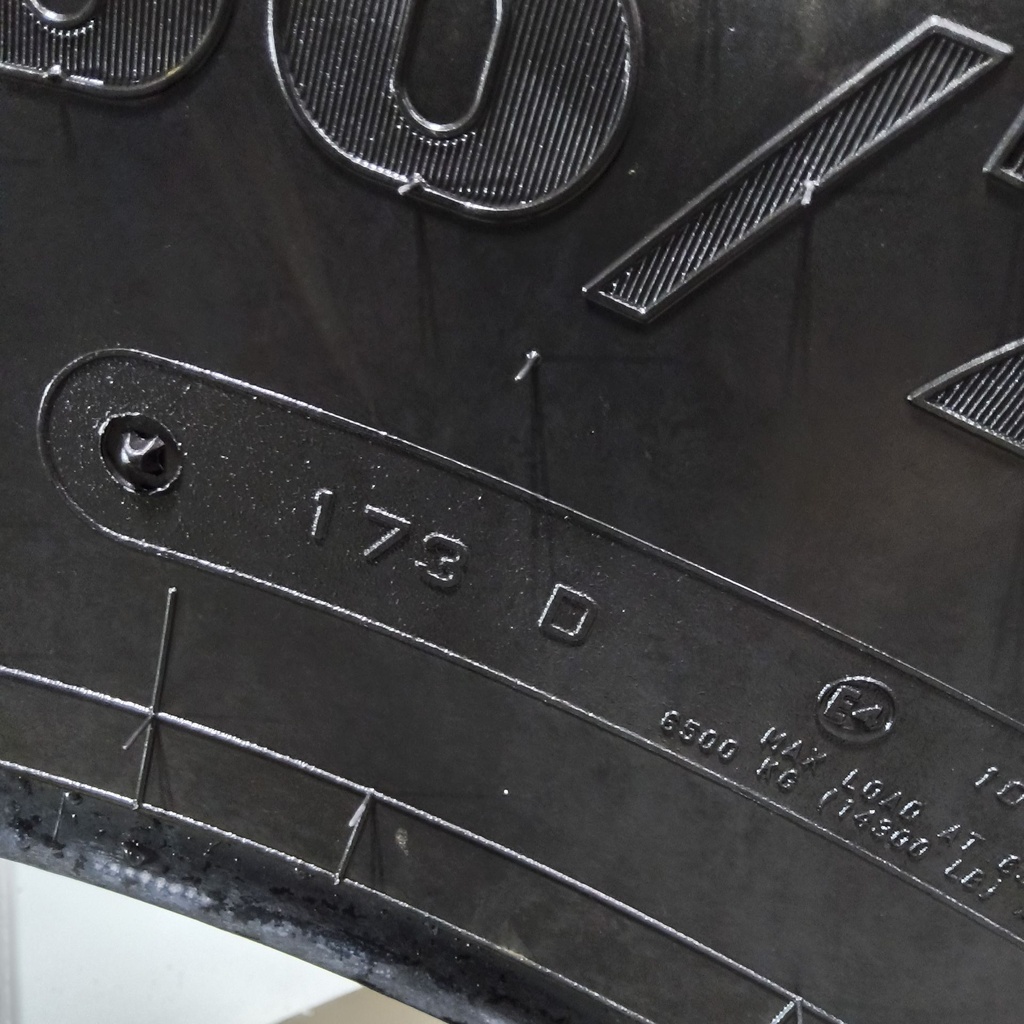 800/70R38 Firestone Maxi Traction R-1W 173D/173B 65%