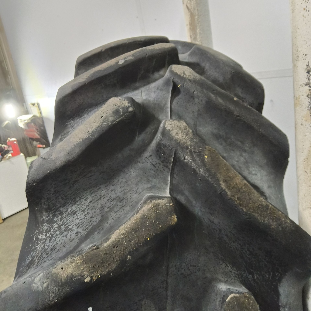 14.9R30 Goodyear Farm Dyna Torque Radial R-1W 134B 60%