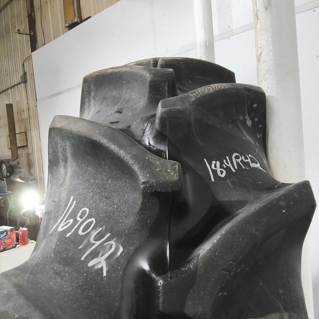 18.4R42 Goodyear Farm Special Sure Grip Radial TD8 R-2 148A8 85%