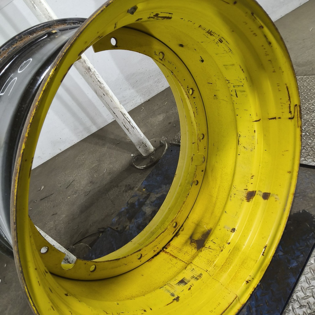 23"W x 38"D, John Deere Yellow 12-Hole Stub Disc , -3.5" Offset