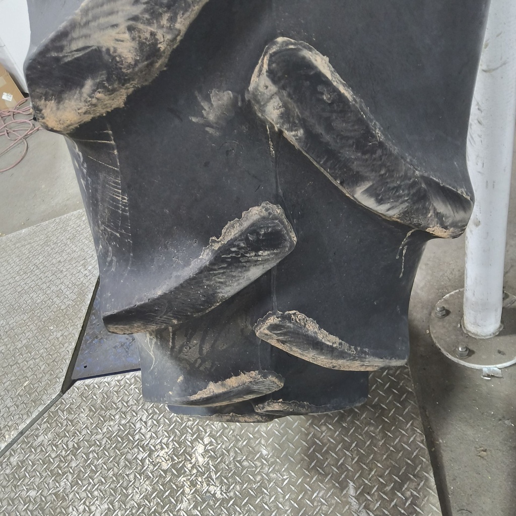 380/90R54 Goodyear Farm DT800 Super Traction R-1W 152A8 45%