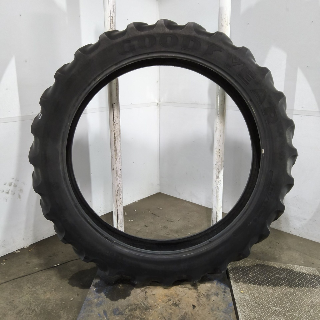 320/90R54 Goodyear Farm DT800 Super Traction R-1W 149A8 45%