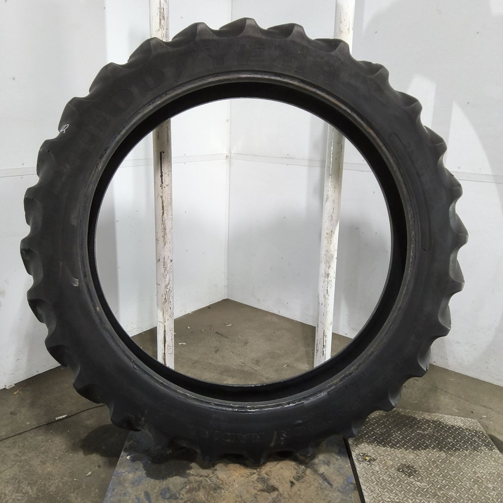 320/90R54 Goodyear Farm DT800 Super Traction R-1W 149A8 45%