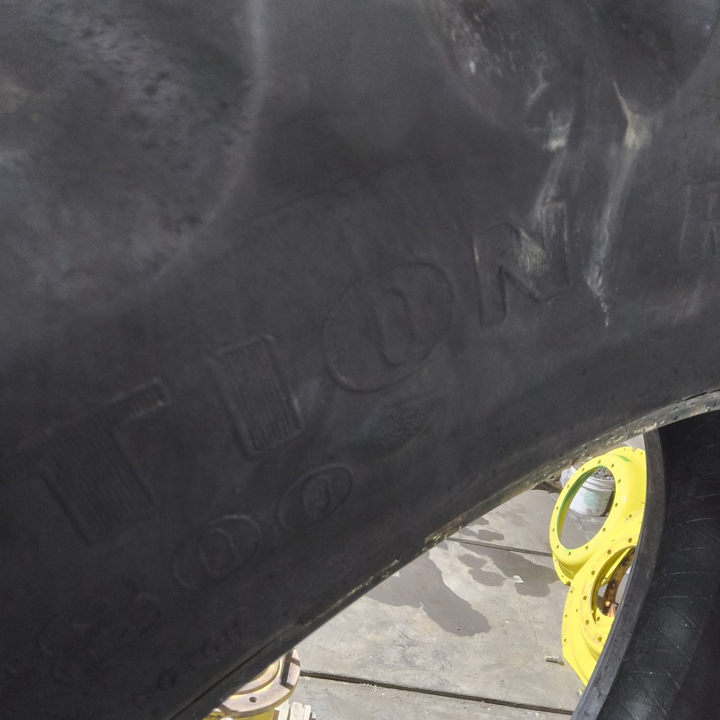 320/90R54 Goodyear Farm DT800 Super Traction R-1W 149A8 45%