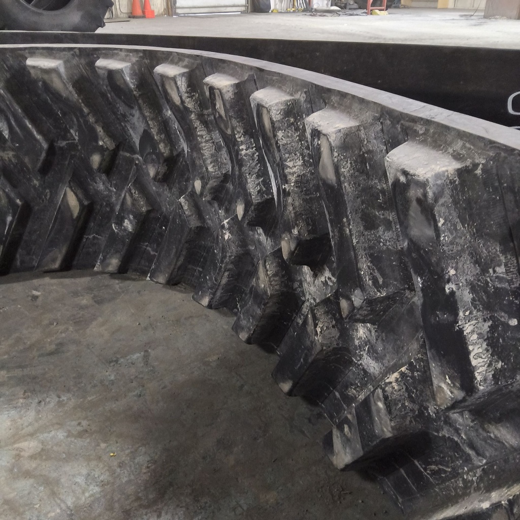 25" Camso Track 6500 Fendt  943 Vario MT 85%