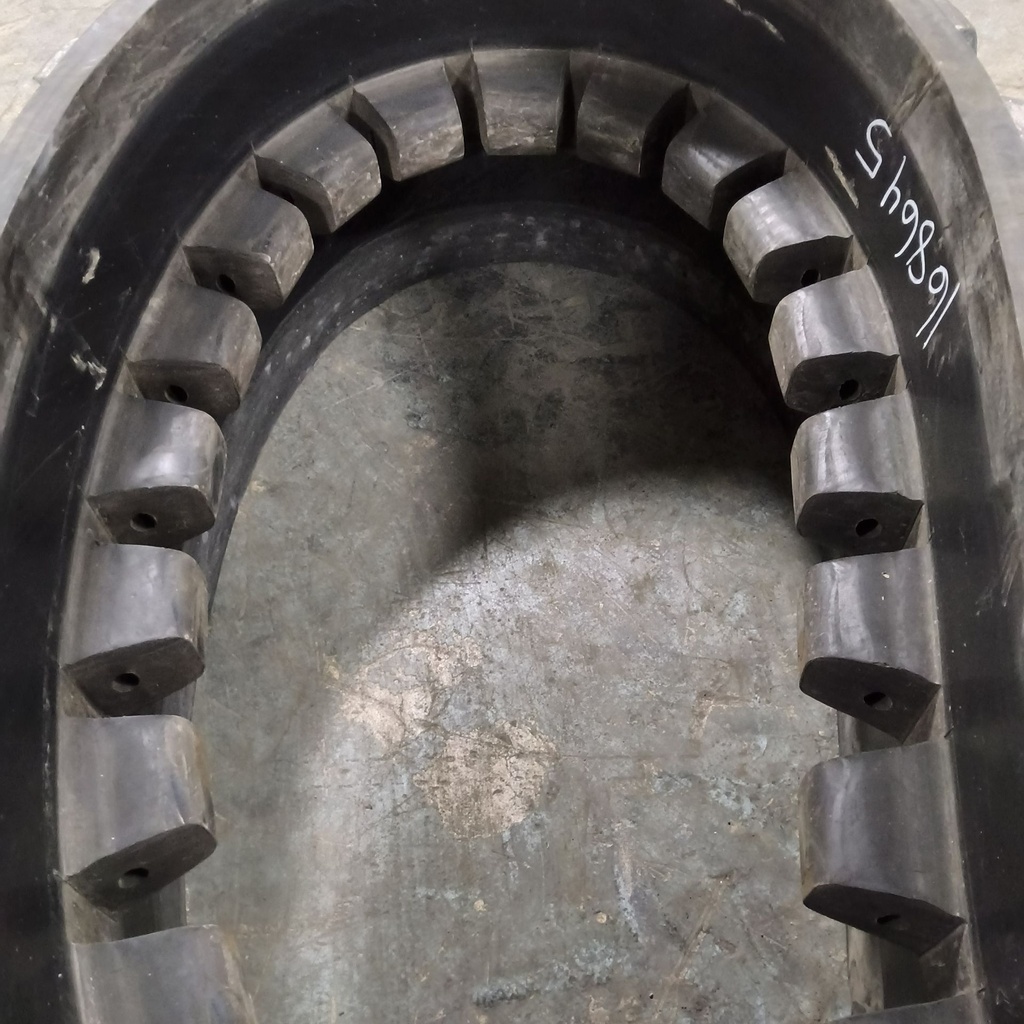 25" Camso Track 6500 Fendt  943 Vario MT 85%
