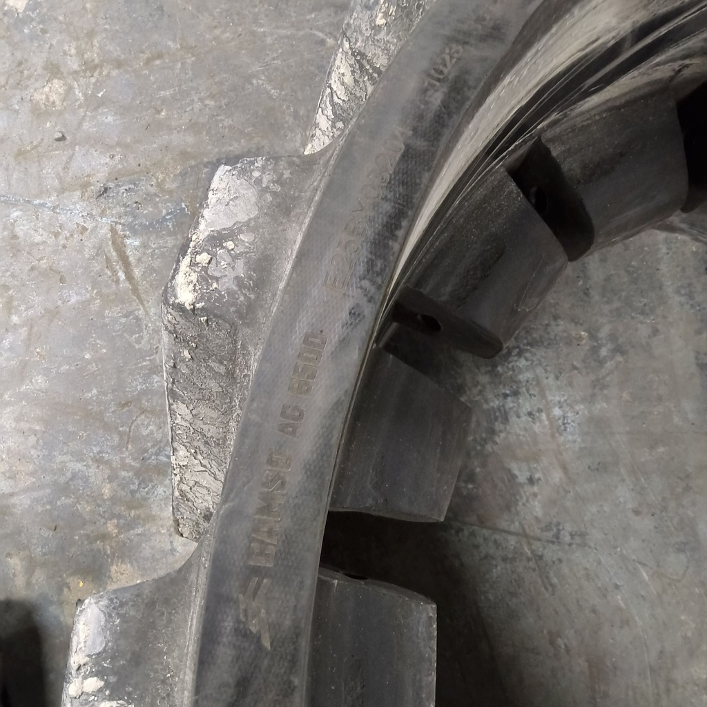 25" Camso Track 6500 Fendt  943 Vario MT 85%