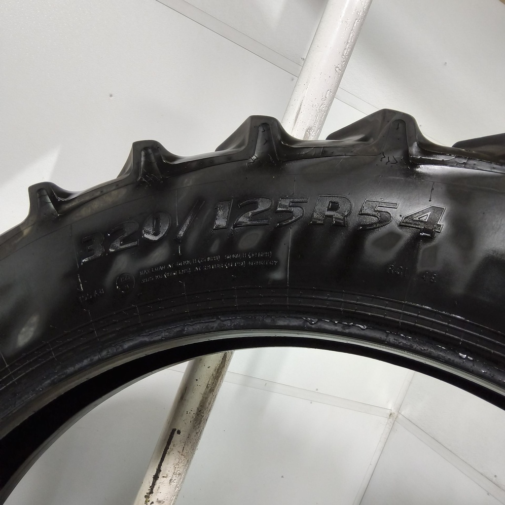 320/125R54 Goodyear Farm DT800 Optitrac R-1W 155A8 65%