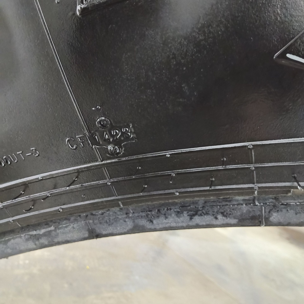 320/125R54 Goodyear Farm DT800 Optitrac R-1W 155A8 80%