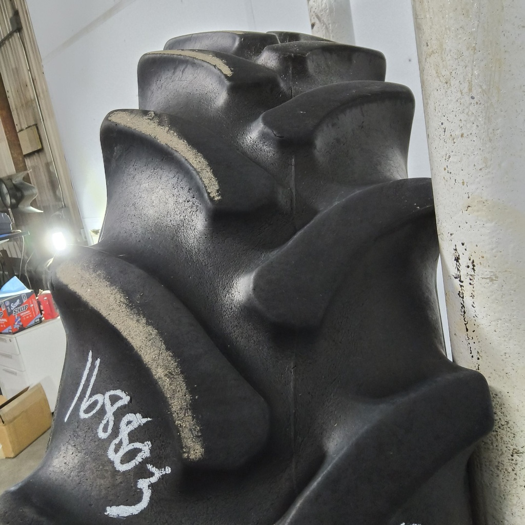 320/90R42 Firestone Radial 9000 R-1W 139B 45%