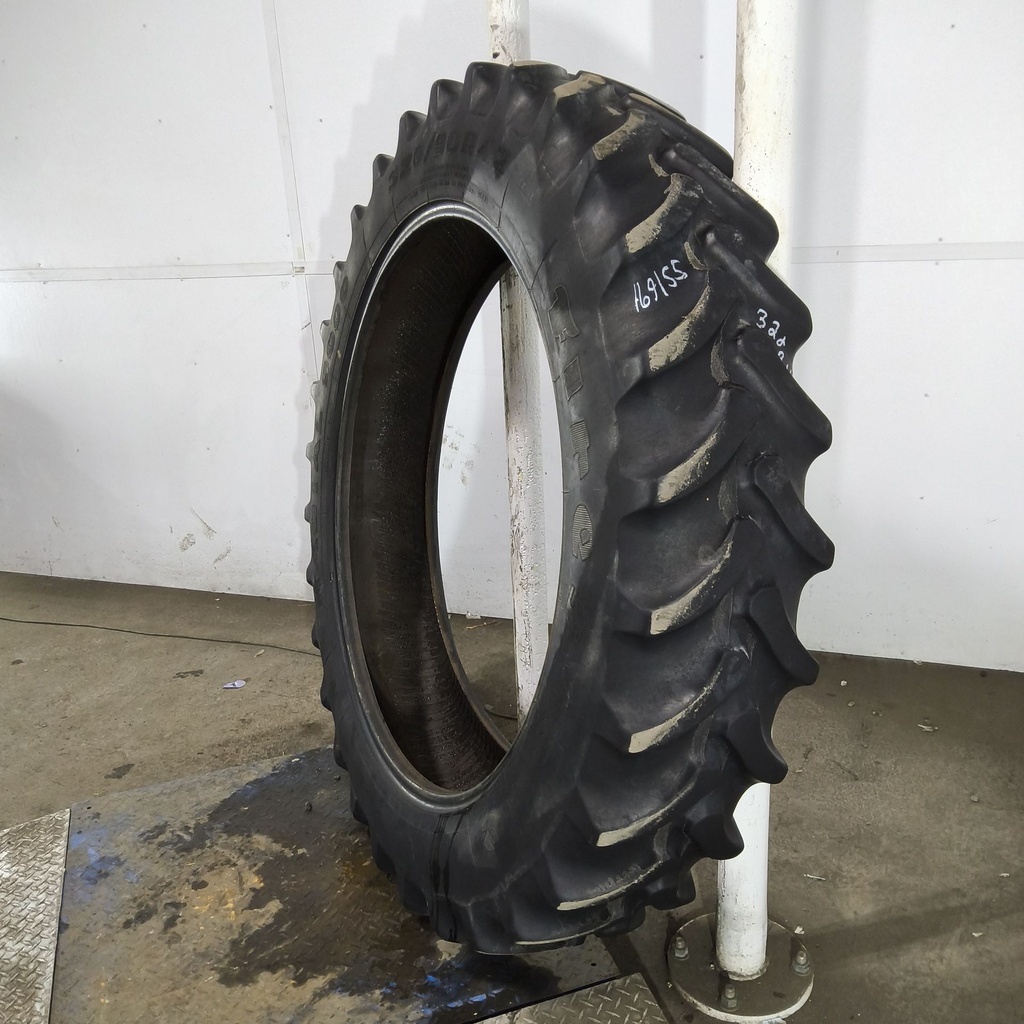 320/90R42 Firestone Radial 9000 R-1W 139B 50%