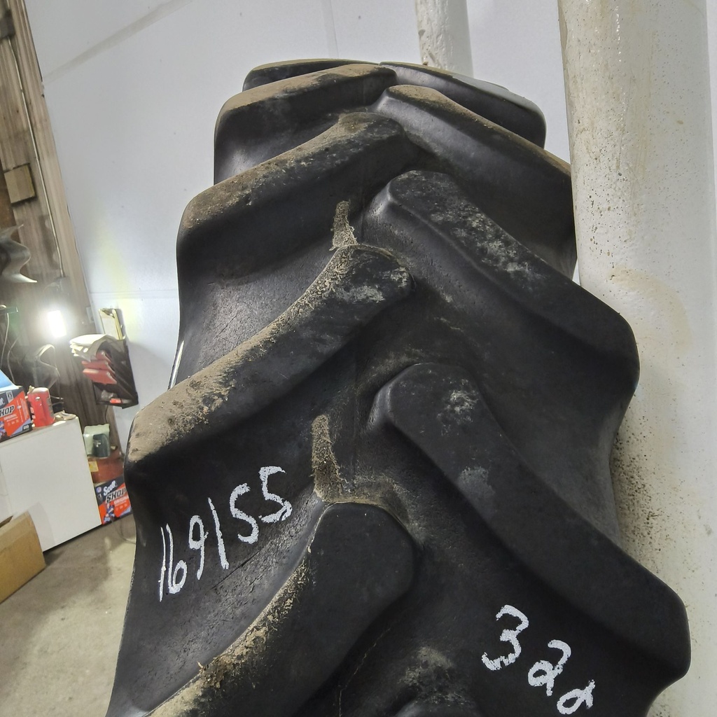 320/90R42 Firestone Radial 9000 R-1W 139B 50%