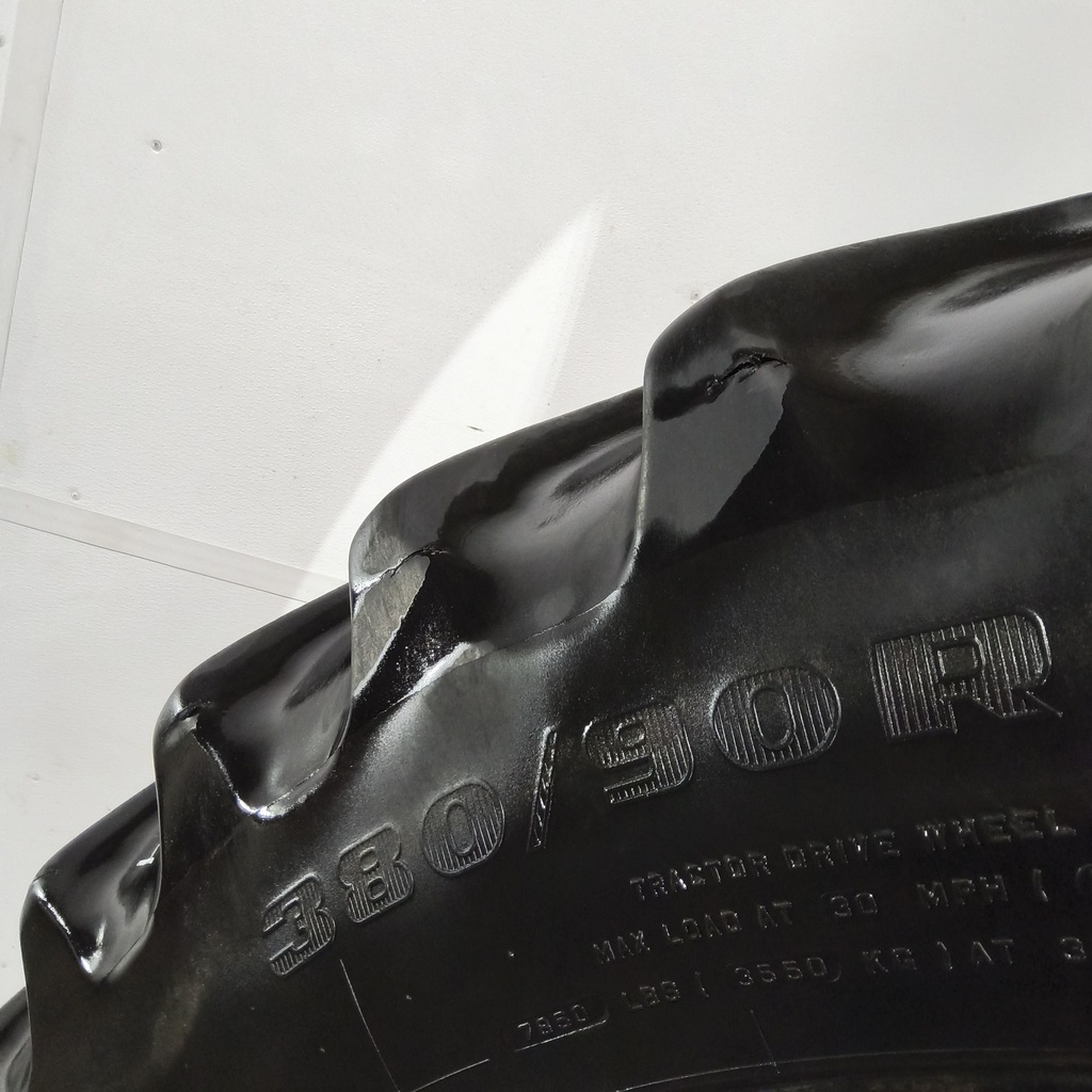 380/90R54 Firestone Radial 9000 R-1W 152A8/152B 70%