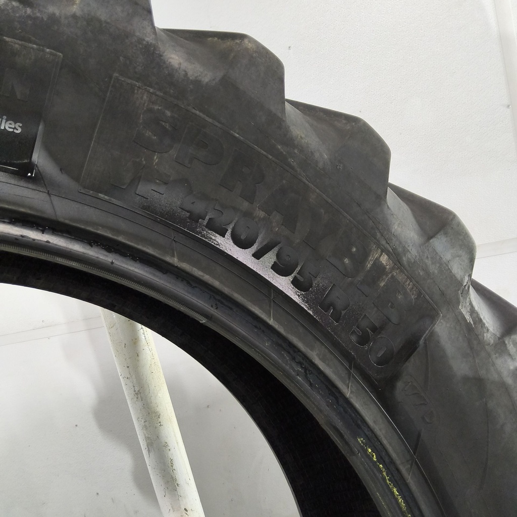 VF420/95R50 Michelin Spraybib R-1S 177D 70%