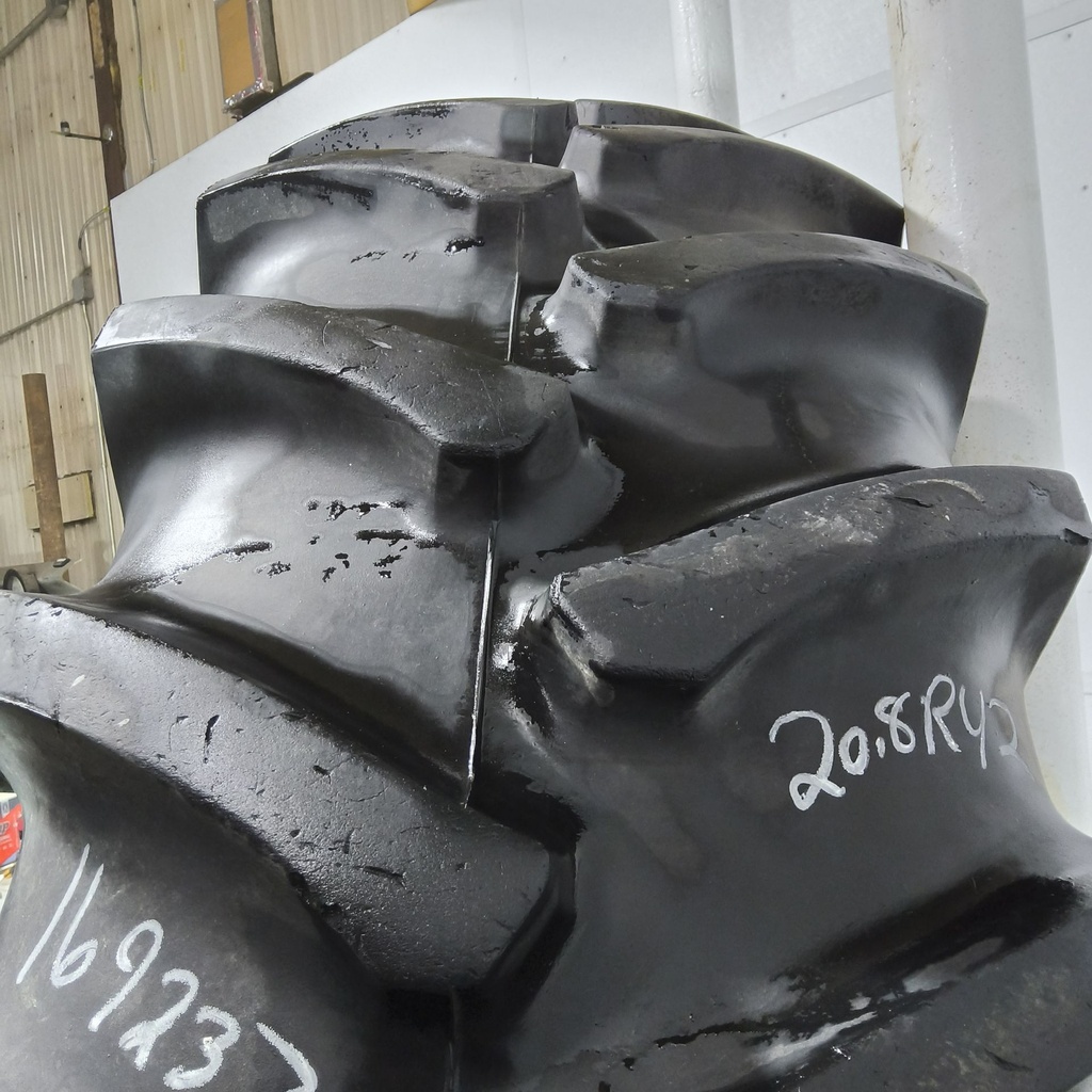 20.8R42 Firestone Radial All Traction 23 R-1 E (10 Ply), 157B 85%