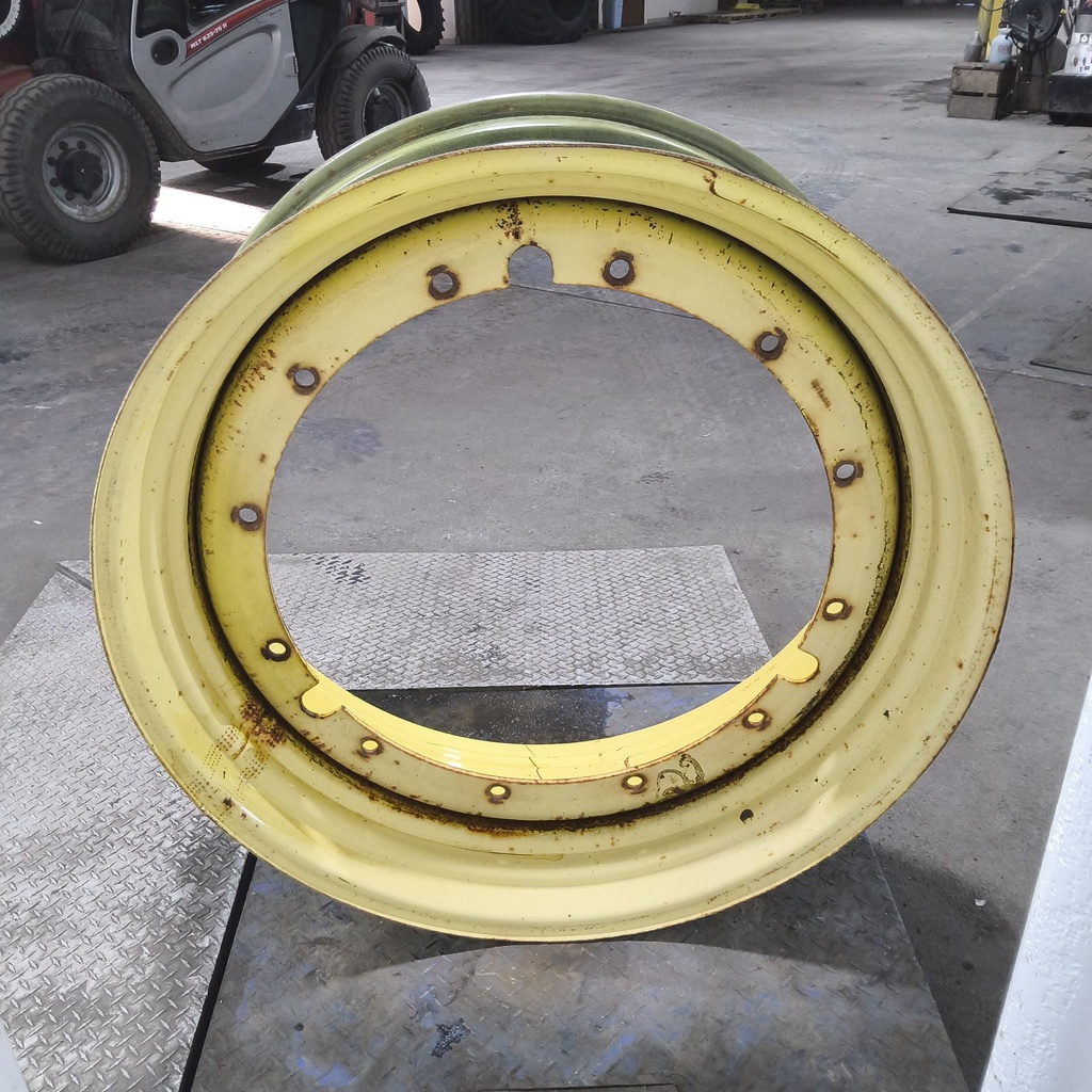 16"W x 42"D, John Deere Yellow 12-Hole Stub Disc , -3" Offset