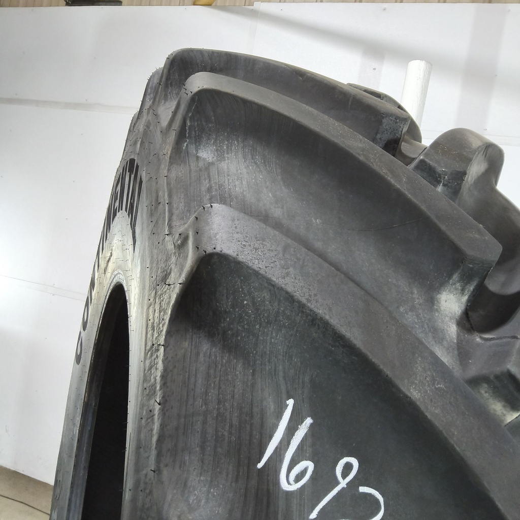 650/85R38 Continental Super Volume SVT R-1W 173D/176A8 90%