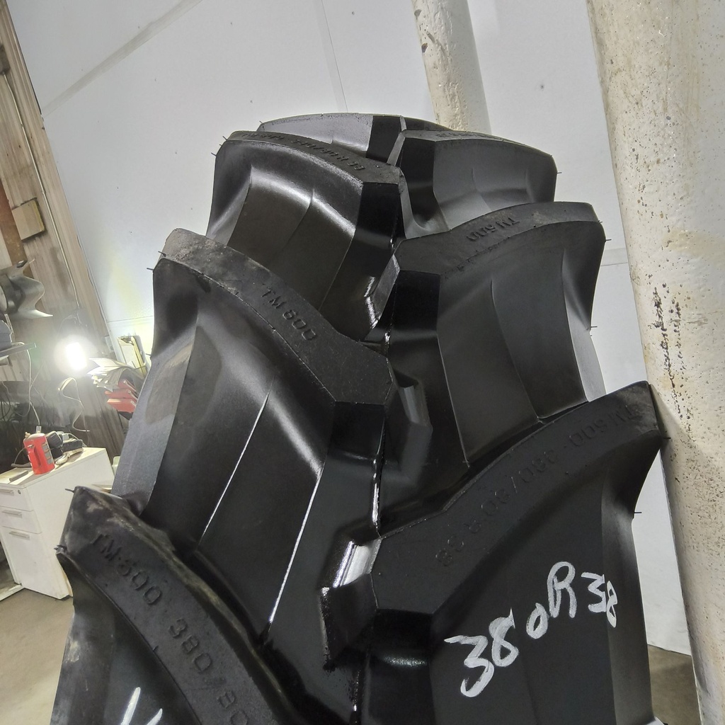 380/80R38 Trelleborg TM600 R-1W 142B/142A8 99%