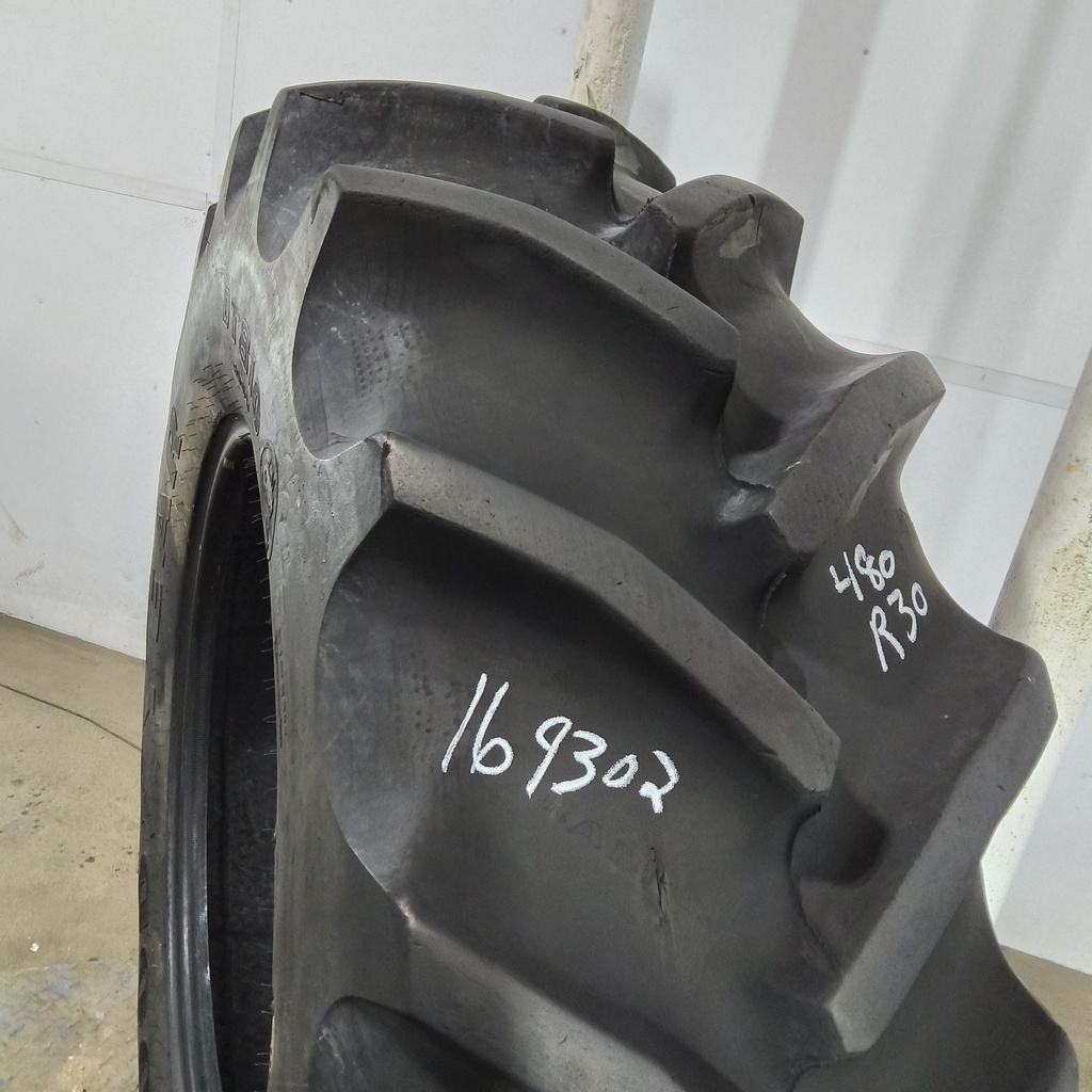 480/70R30 Goodyear Farm DT810 R-1W 152A8 80%