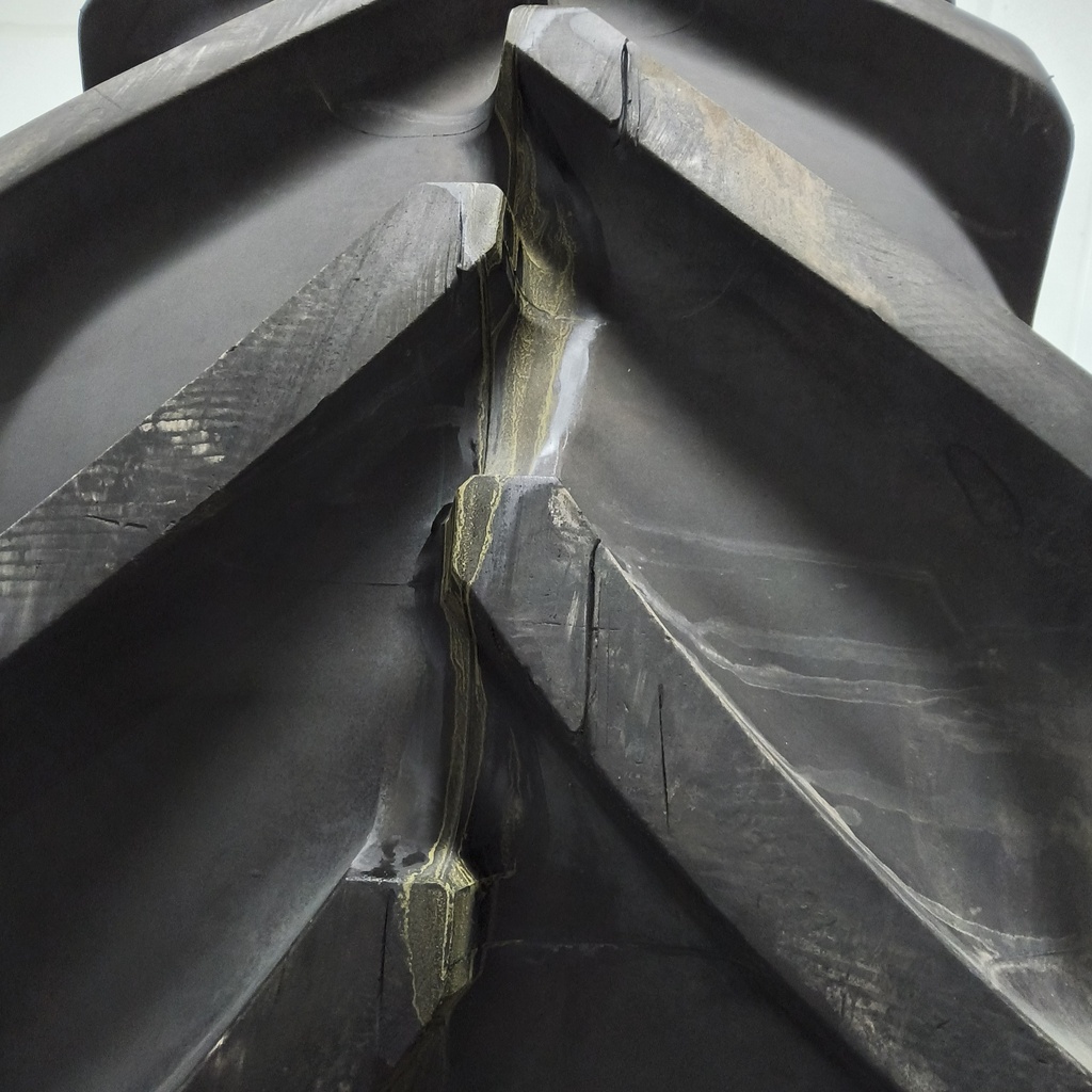 650/75R38 Michelin MachXBib R-1W 169A8 90%