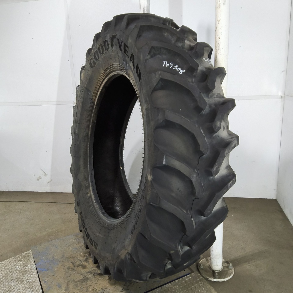 520/85R42 Goodyear Farm UltraTorque Radial R-1 157A8 90%