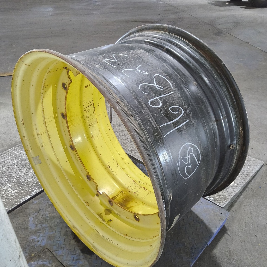 23"W x 38"D, John Deere Yellow 12-Hole Stub Disc , -3.5" Offset