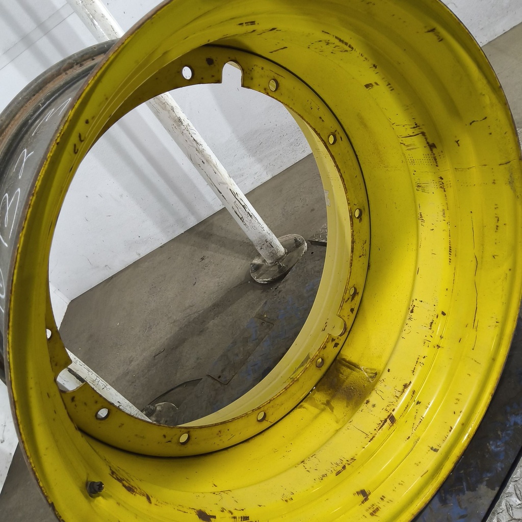 23"W x 38"D, John Deere Yellow 12-Hole Stub Disc , -3.5" Offset