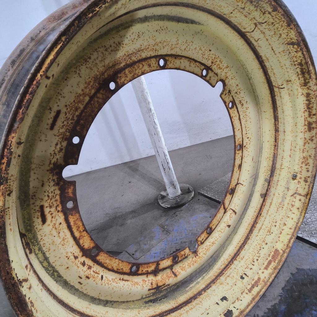 12"W x 50"D, John Deere Yellow 12-Hole Stub Disc , -3" Offset