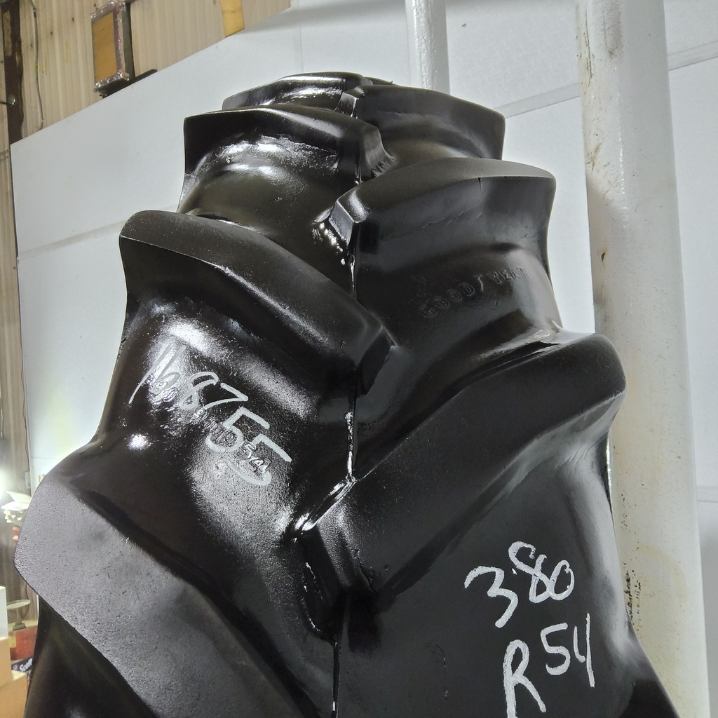 380/90R54 Goodyear Farm DT800 Super Traction R-1W 152A8 50%