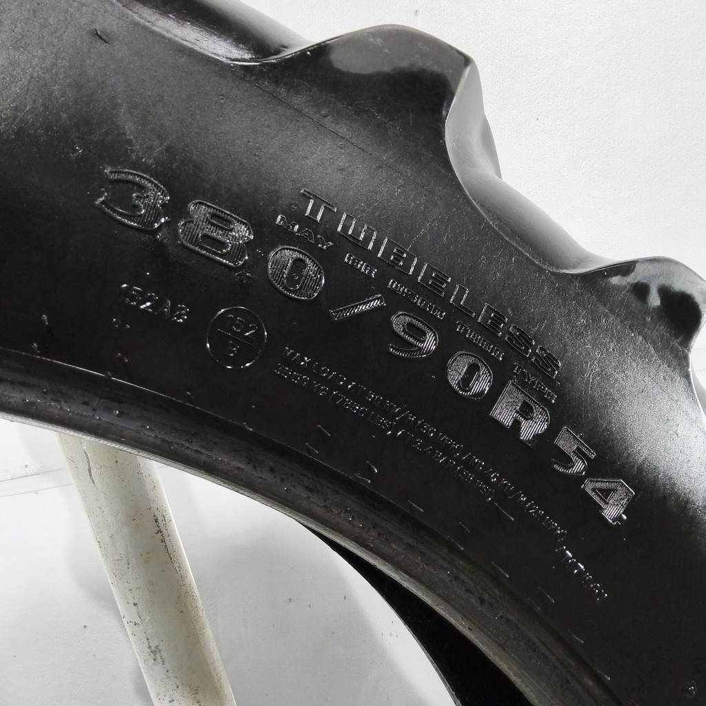 380/90R54 Goodyear Farm DT800 Super Traction R-1W 152A8 50%