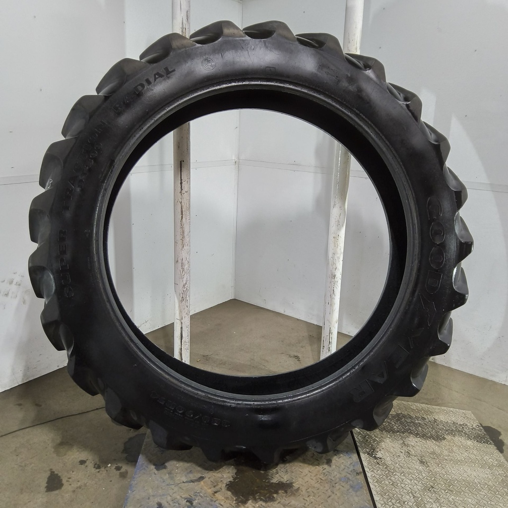 380/90R54 Goodyear Farm DT800 Super Traction R-1W 152A8 70%