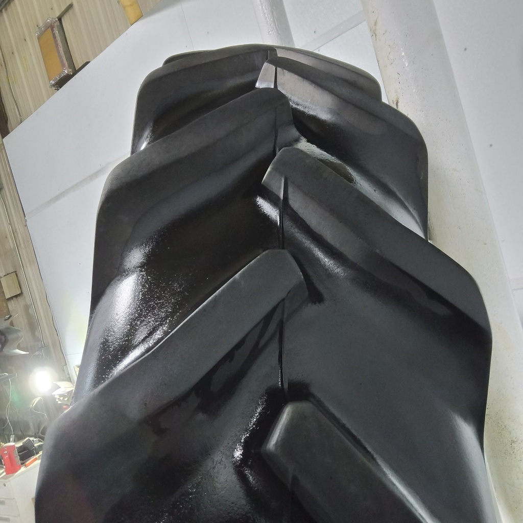 380/90R54 Goodyear Farm DT800 Super Traction R-1W 152A8 70%