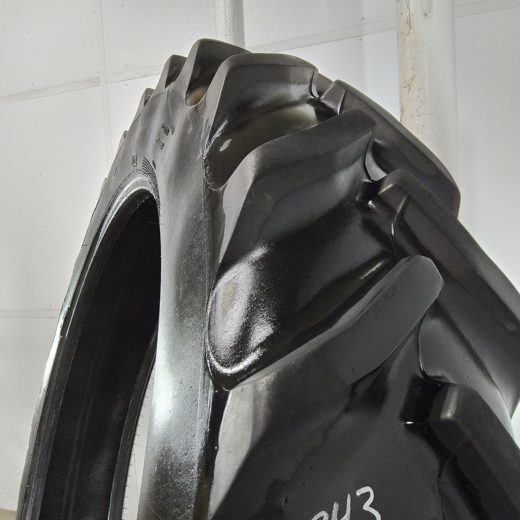 380/90R54 Goodyear Farm DT800 Super Traction R-1W 152A8 70%