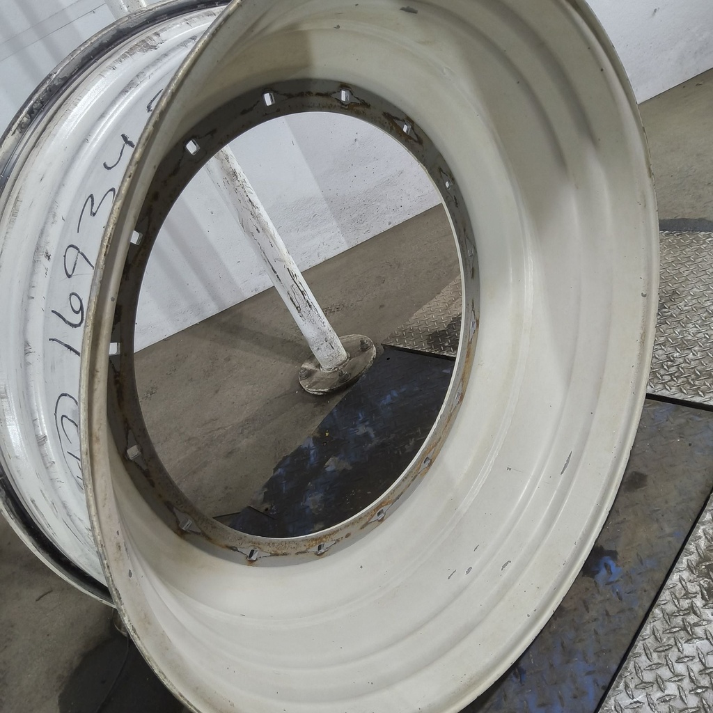 16"W x 42"D, Ford / New Holland White 16-Hole Stub Disc , 3.56" Offset