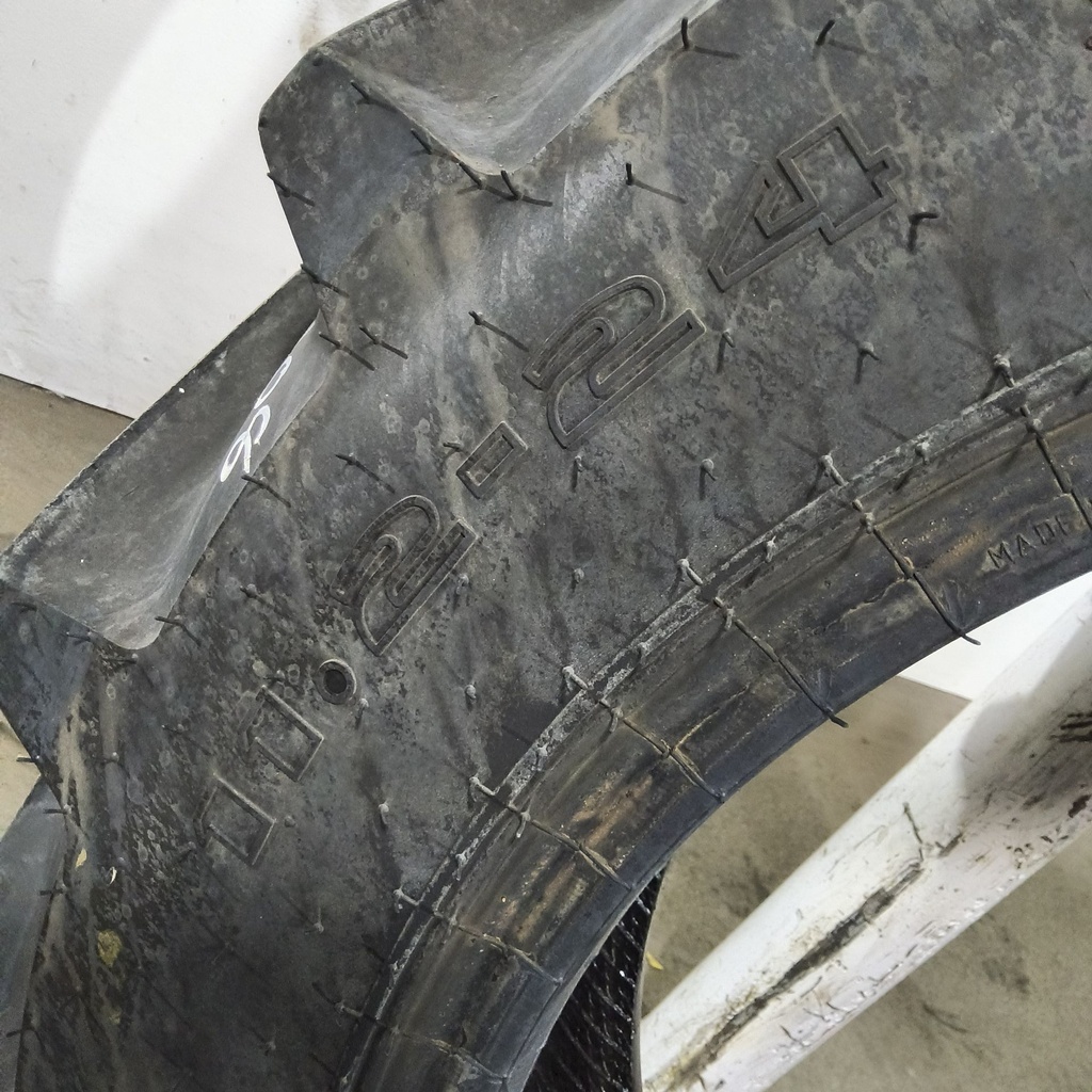 11.2-24 Galaxy Agri-Trac II R-1 E (10 Ply), 95%