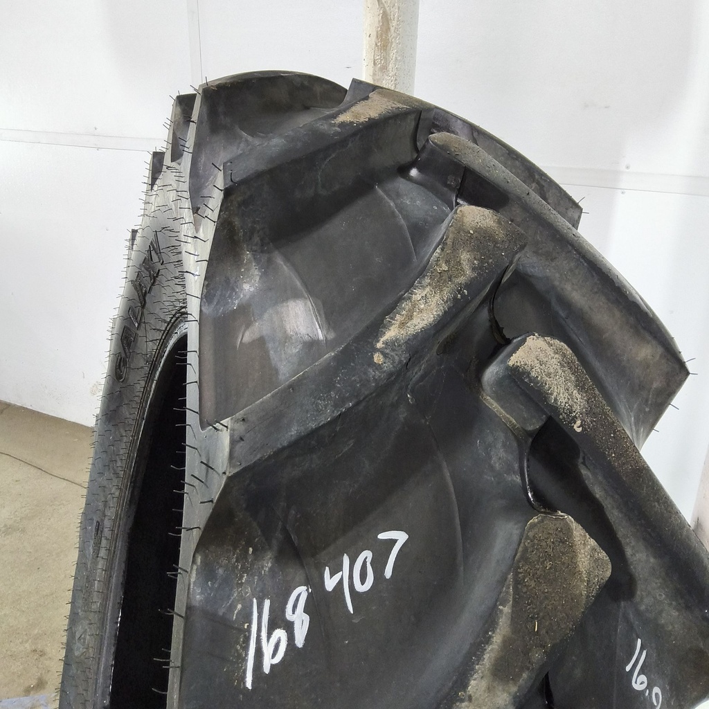 16.9-28 Galaxy Agri-Trac II R-1 C (6 Ply), 95%