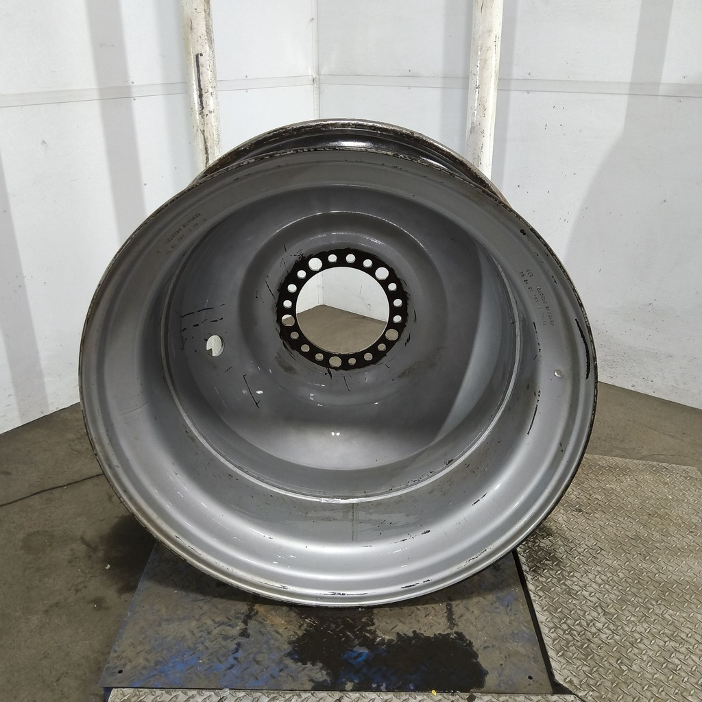 18"W x 42"D, Case IH Silver Mist 20-Hole Dolly Dual , -15.25" Offset