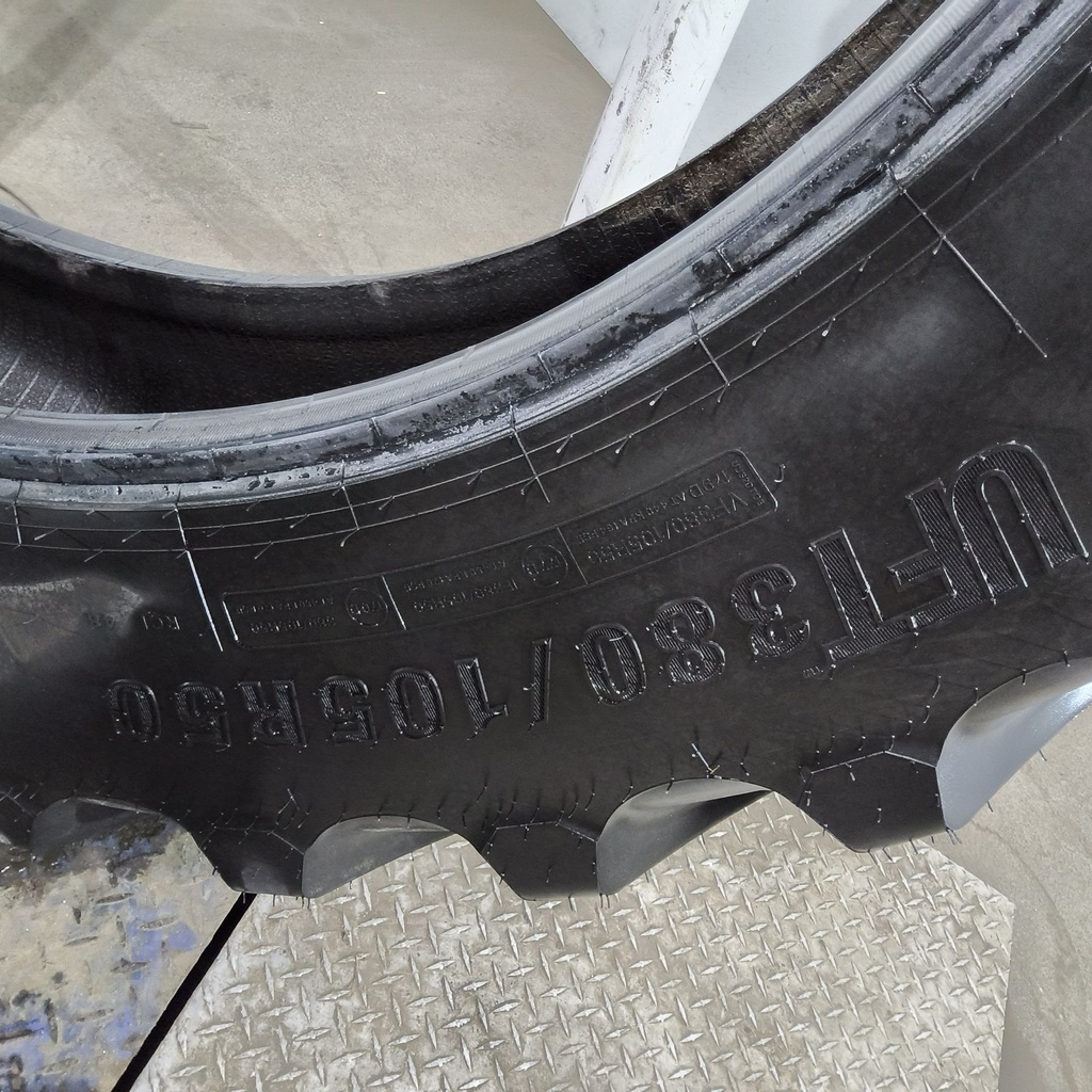 UFT380/105R50 Goodyear Farm Ultra Sprayer R-1 179D 99%