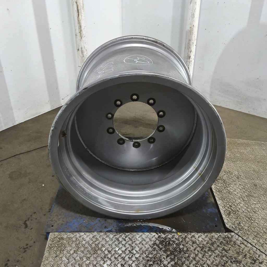 30"W x 32"D, Case IH Silver Mist 10-Hole Formed Plate , -0.25" Offset