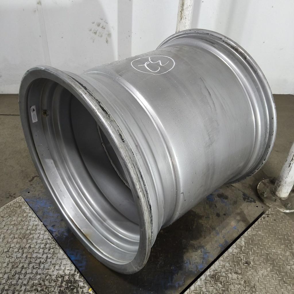 30"W x 32"D, Case IH Silver Mist 10-Hole Formed Plate , -0.25" Offset