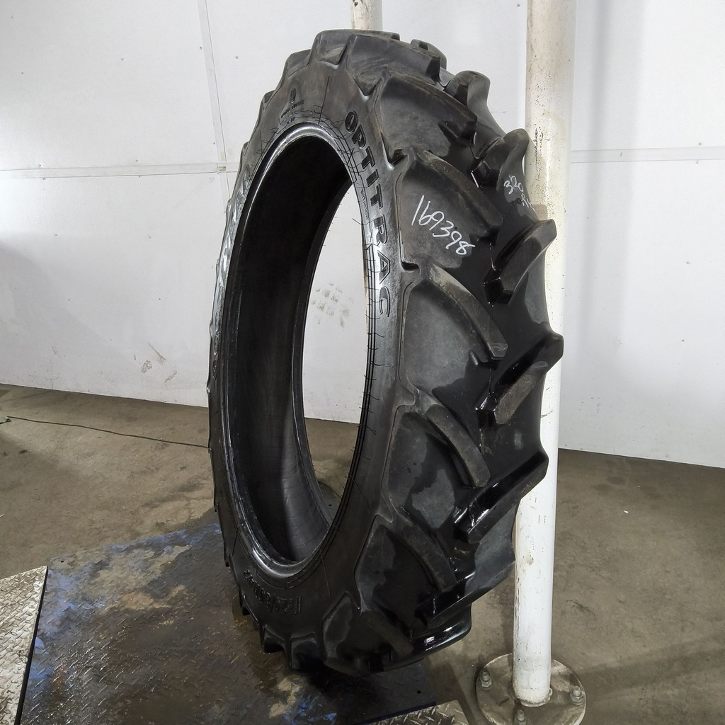 IF320/80R42 Goodyear Farm Optitrac R-1W 150D 70%