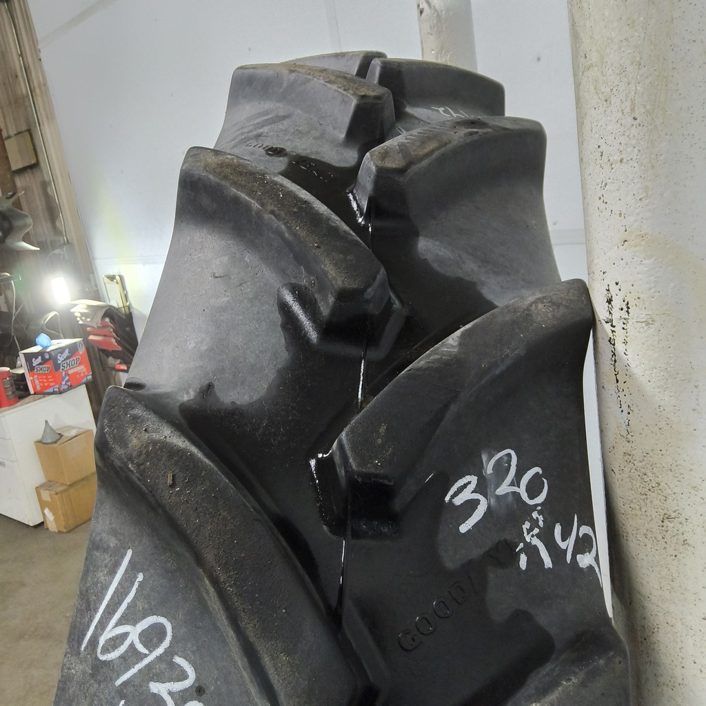 IF320/80R42 Goodyear Farm Optitrac R-1W 150D 70%