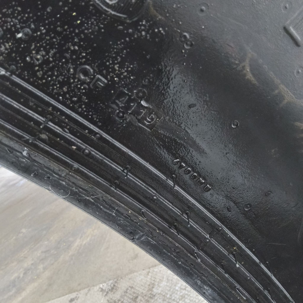 320/105R54 Goodyear Farm DT800 Super Traction R-1W 163A8 75%