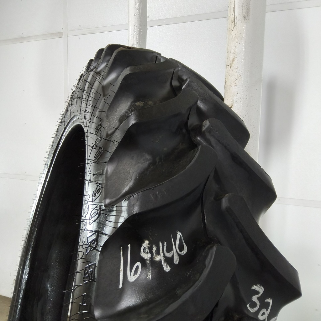 320/90R54 Firestone Radial All Traction DT R-1W 149B 90%