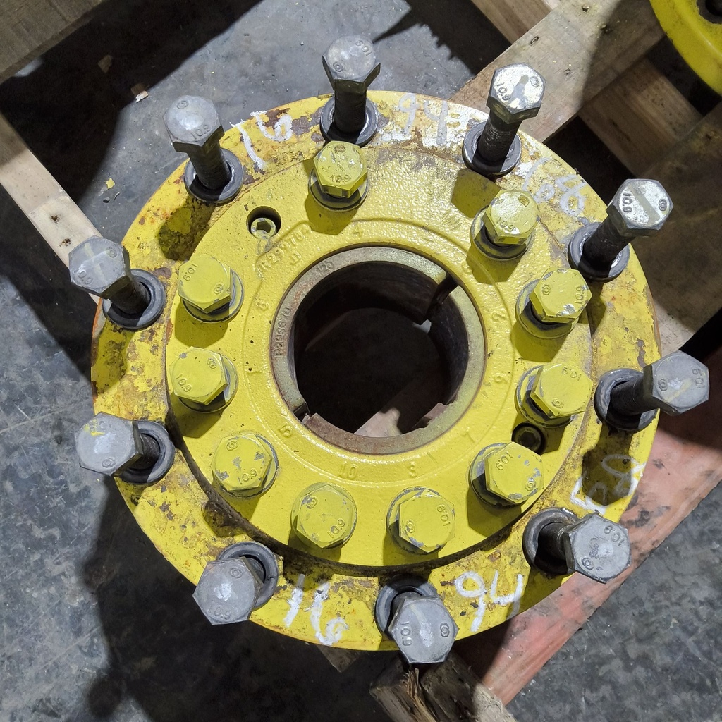 10-Hole Wedg-Lok OE Style, 4.72" (120.02mm) axle, John Deere Yellow